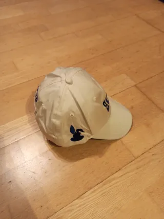 Gorra Nesquik Beige con número 201