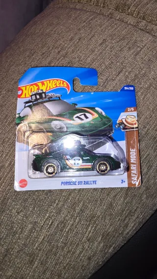 Hot Wheels Porsche 911 Rallye Safari