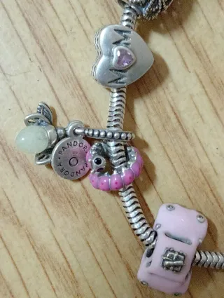 Pulsera Pandora Plata con Charms,casi compla.plata