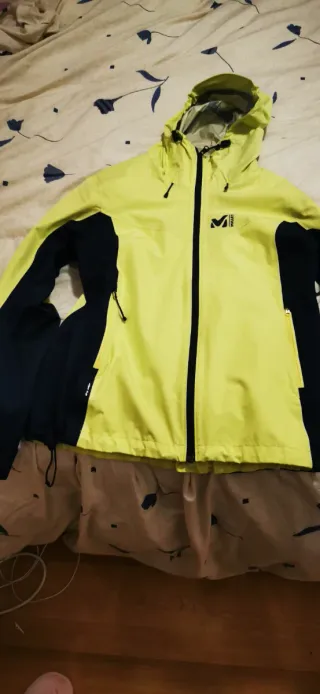 Chaqueta impermeable