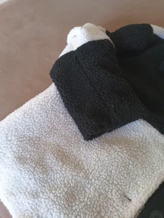 Pellicciotto bicolore nero e bianco