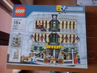 LEGO 10211 Grand Emporium