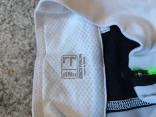 Sudadera running Kalvin Klein blanca y amarilla Ta