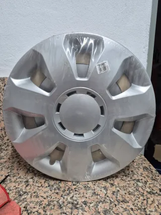 Tapacubos 15 a estrenar