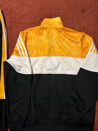 Conjunto Adidas Chándal Negro y Amarillo
