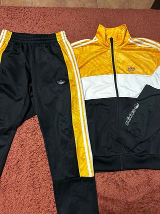 Conjunto Adidas Chándal Negro y Amarillo