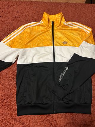Conjunto Adidas Chándal Negro y Amarillo