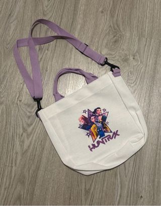 Bolso Huntrix Morado y Blanco