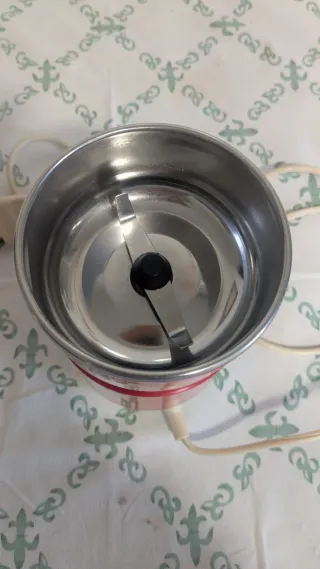 Molinillo Eléctrico Taurus Rojo Vintage