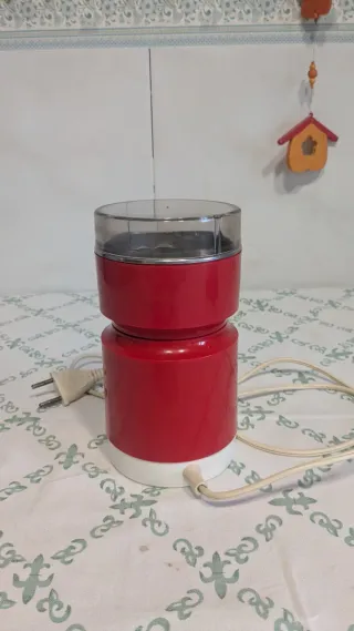 Molinillo Eléctrico Taurus Rojo Vintage