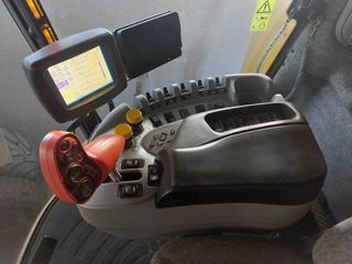 New Holland CX860 4x4 7,30m