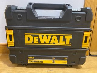 Atornillador de impacto DeWalt