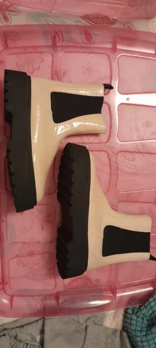 Botines Zara rosa y negro