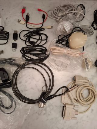 Cavi informatica-audio-video svuotacassetto