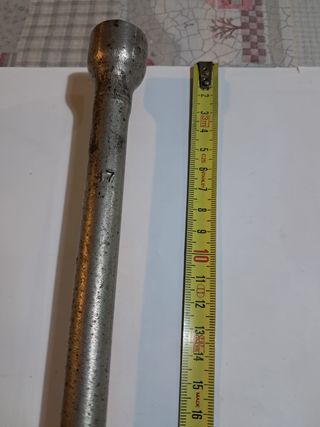 Chiave a croce per dadi