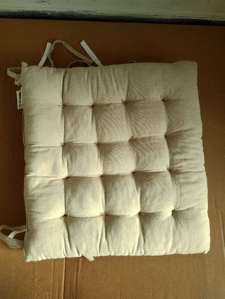 Cuscini per sedie beige in tessuto