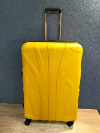 Maleta Rígida Suitline TSA Amarilla 76 cm