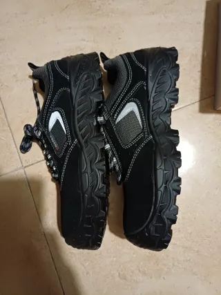 Zapatos de seguridad Cofra negros
