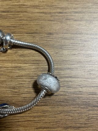 Pulsera Pandora con charms