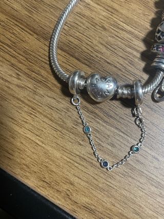 Pulsera Pandora con charms