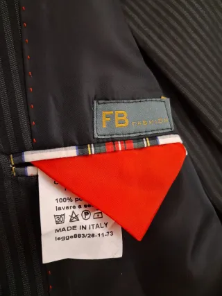 Completo elegante gessato nero tg.48