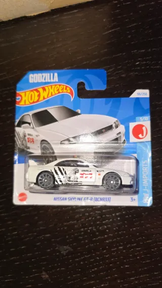 Hot Wheels Godzilla Nissan Skyline GT-R