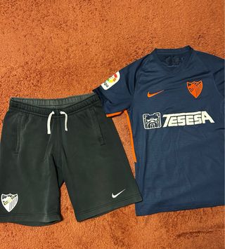 Conjunto Nike Camiseta y Pantalón Corto