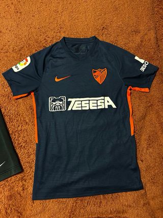 Conjunto Nike Camiseta y Pantalón Corto