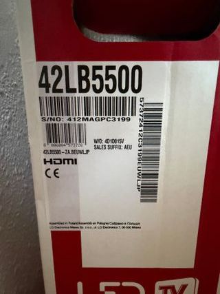 TV LED LG 42 42LB55 FHD esta precintada.