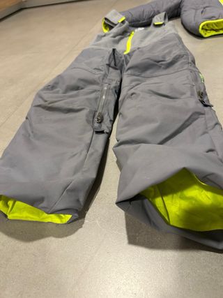 Pantaloncino e giacca da sci Decathlon, bambini 5-7 anni