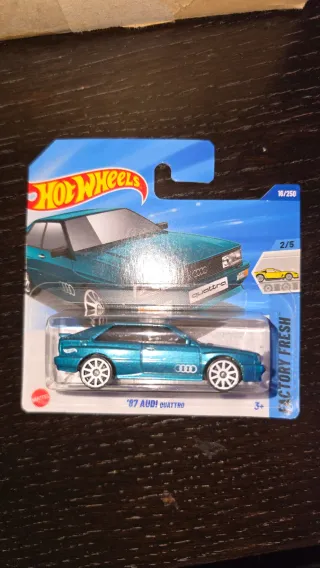 Hot Wheels '87 Audi Quattro Azul