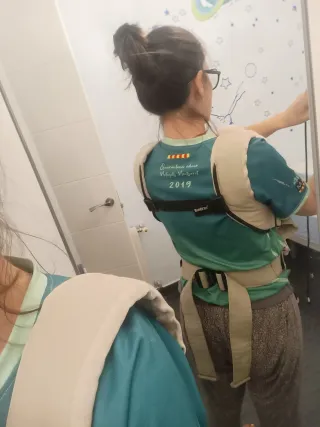 Mochila Portabebés Babybjörn Beige. Está nueva