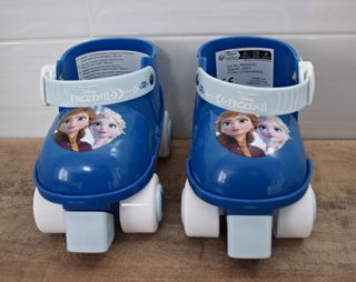 PATINES PARA NIÑOS DE FROZEN 2 CON RODILLERAS