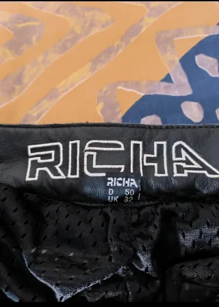 Conjunto Chaqueta y Pantalón  Richa