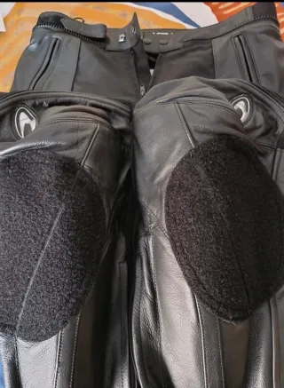 Conjunto Chaqueta y Pantalón  Richa