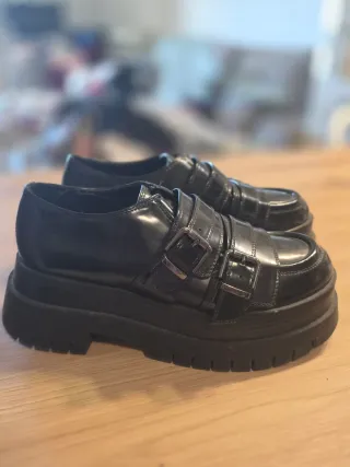 Mocasines plataforma Bershka talla 37