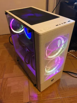 Torre PC Gamer Ryzen 7 Blanca