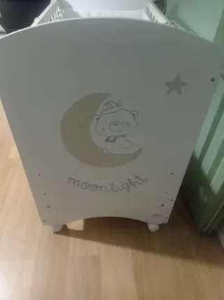 Culla con cuscino e materasso