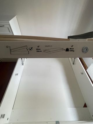 Canapé BRIMNES abatible blanco y madera.