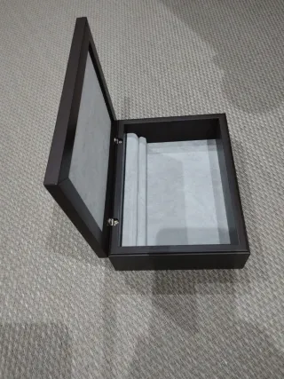 Caja joyero madera y plata diseño acolchado