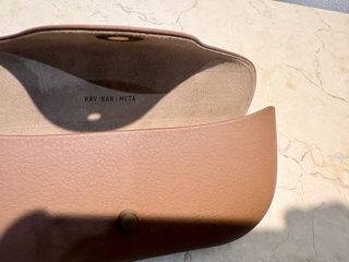 Estuche Ray-Ban Meta Marrón