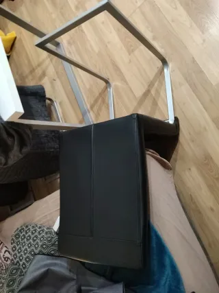 Mesa salón blanca y acero inoxidable