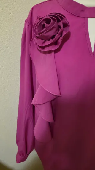 Blusa Fucsia/Magenta Talla 2XL con Flor