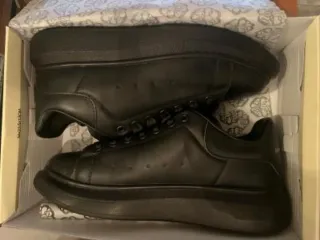 Zapatillas Alexander McQueen Oversized Negras