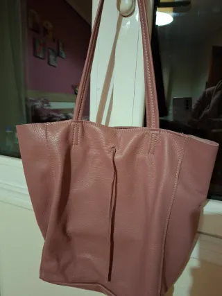 Bolso rosa con cremallera