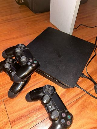 PS4 (PlayStation 4) Nero + 3 Controller