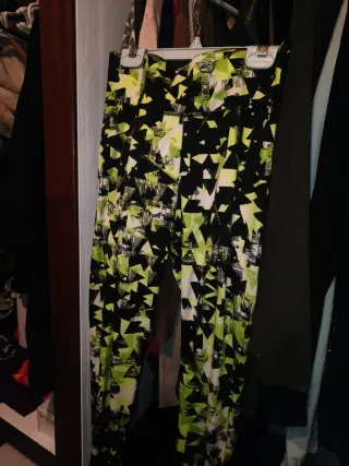 Mallas deportivas estampado geométrico