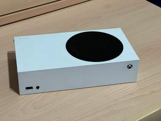 Xbox Series S bianca