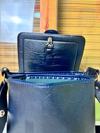 Bolso bandolera vintage negro triple compartimento