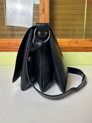 Bolso bandolera vintage negro triple compartimento
